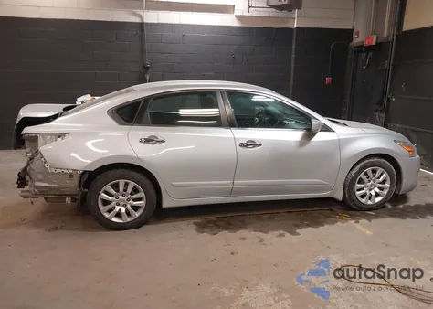 2015 Nissan Altima 2.5 S z USA, uszkodzony, nr VIN 1N4AL3APXFN402618